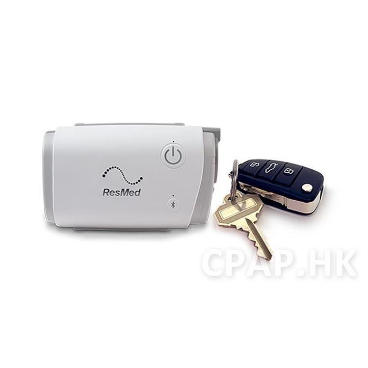 ResMed 瑞思邁 AirMini 旅行版自動睡眠呼吸機 - 衛家CPAP.HK 睡眠呼吸機 Wisecare-hk.com